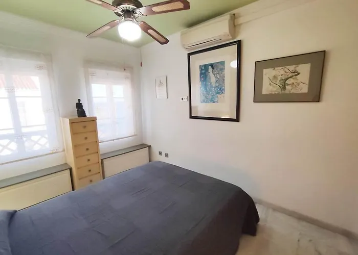 アパート Fuentes De ネルハ